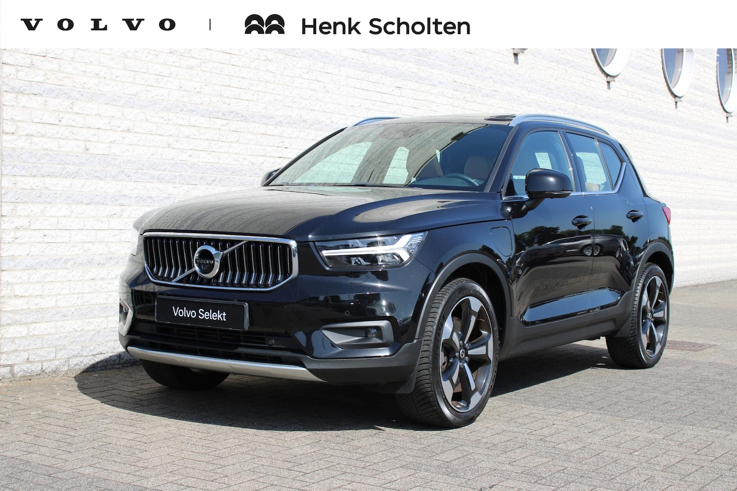 Volvo XC40 - T5 Recharge Inscription | Panoramadak | Verwarmbare voorstoelen en stuurwiel | Premium aud - AutoWereld.nl