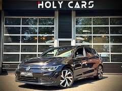 Volkswagen Golf - 8 1.5 eTSI R-Line | LED | CAMERA | SFEERVERLICHTING | CARPLAY |