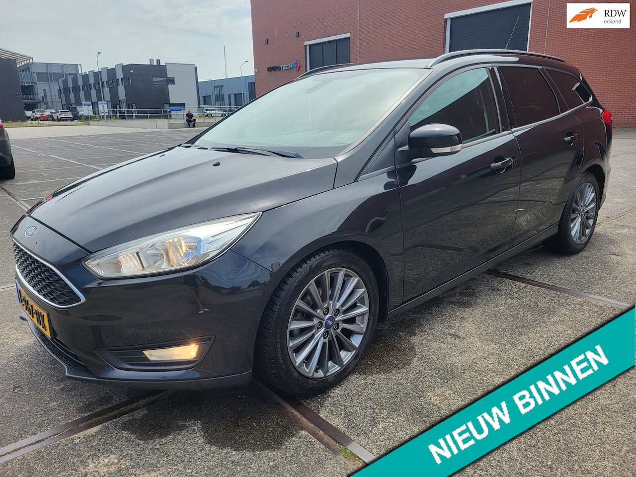 Ford Focus Wagon - 1.0 Trend Edition 1.0 Trend Edition - AutoWereld.nl