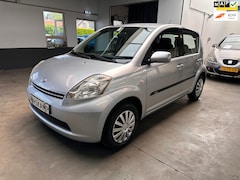Daihatsu Sirion 2 - 1.0-12V Premium