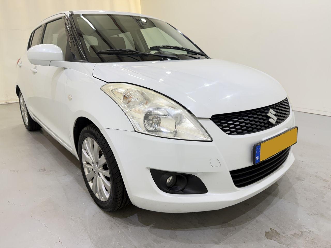 Suzuki Swift - HB 1.2 Exclusive Clima - AutoWereld.nl