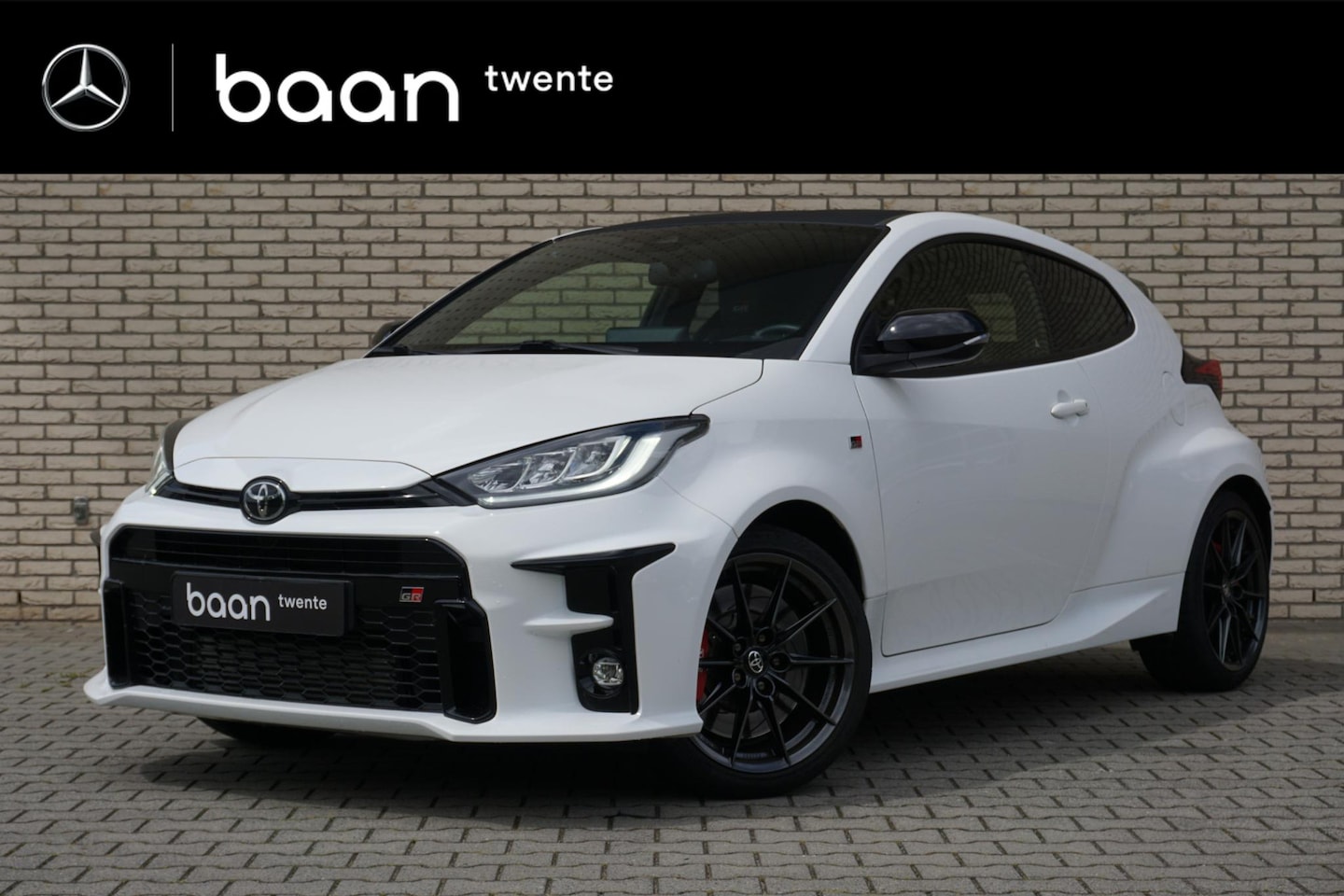 Toyota Yaris - 1.6 GR Performance | Winterpakket | Achteruitrijcamera | Sperdifferentieel | Stoelverwarmi - AutoWereld.nl
