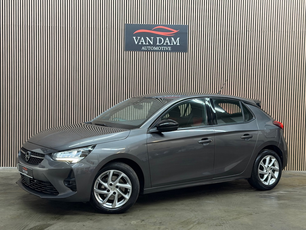 Opel Corsa - 1.2 GS Line 2020 AUTOMAAT LED CRUISE CAR-PLAY PDC - AutoWereld.nl