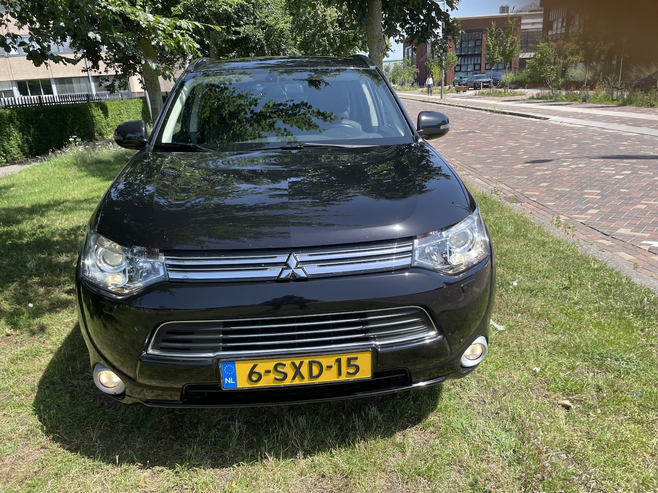 Mitsubishi Outlander - 2.0 PHEV Intense + Nw apk 4x4 mooi!!nap nl auto zie foto’s - AutoWereld.nl