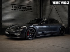 Porsche Taycan Sport Turismo - GTS 93 kWh | SOH 87% | Luchtvering | Bose | Panodak | 4W Besturing | Massage | 21 inch |
