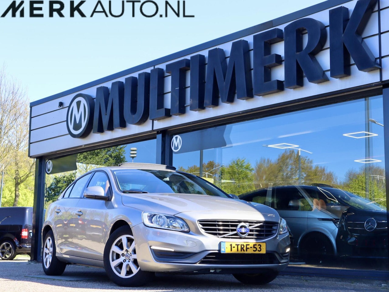 Volvo S60 - 1.6 T3 Leder, Schuifdak, 1e Eigenaar! met Nap!!! - AutoWereld.nl