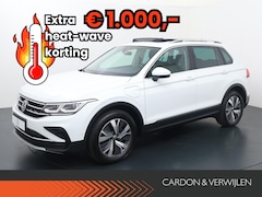 Volkswagen Tiguan - 1.4 TSI eHybrid Elegance | 245 PK | SoH 91% | Panoramadak | Matrix LED koplampen | Dodehoe