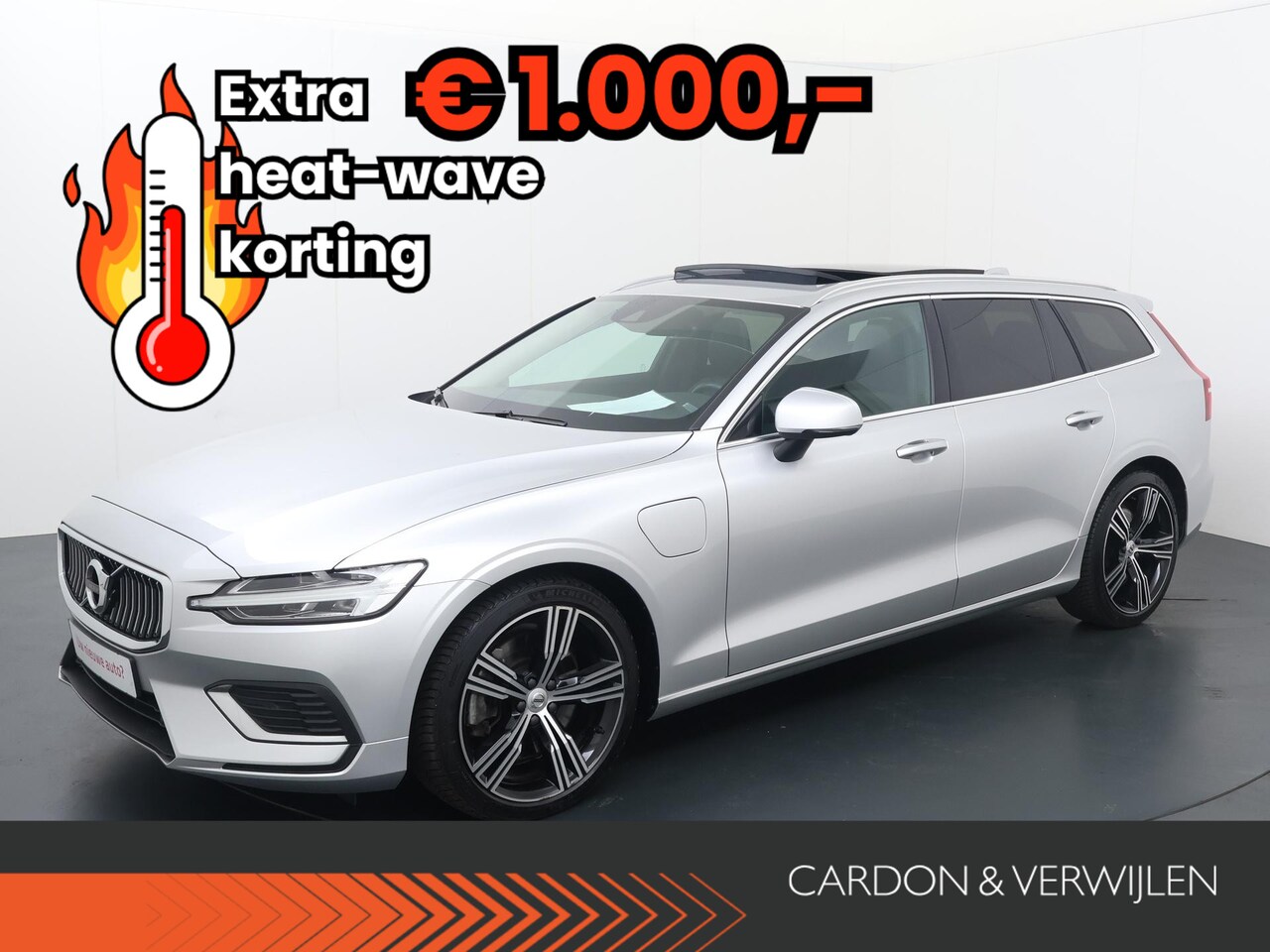 Volvo V60 - 2.0 T6 Recharge AWD Inscription | 340 PK | Panoramadak | Lederen bekledingen | Stoelverwar - AutoWereld.nl