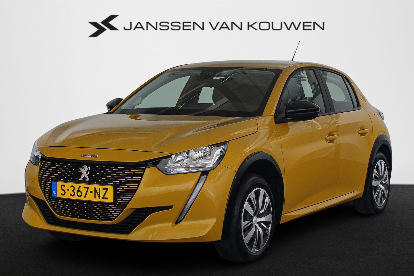 Peugeot e-208 - EV Active 50 kWh SOH 100% Stoelverwarming Apple CarPlay - AutoWereld.nl