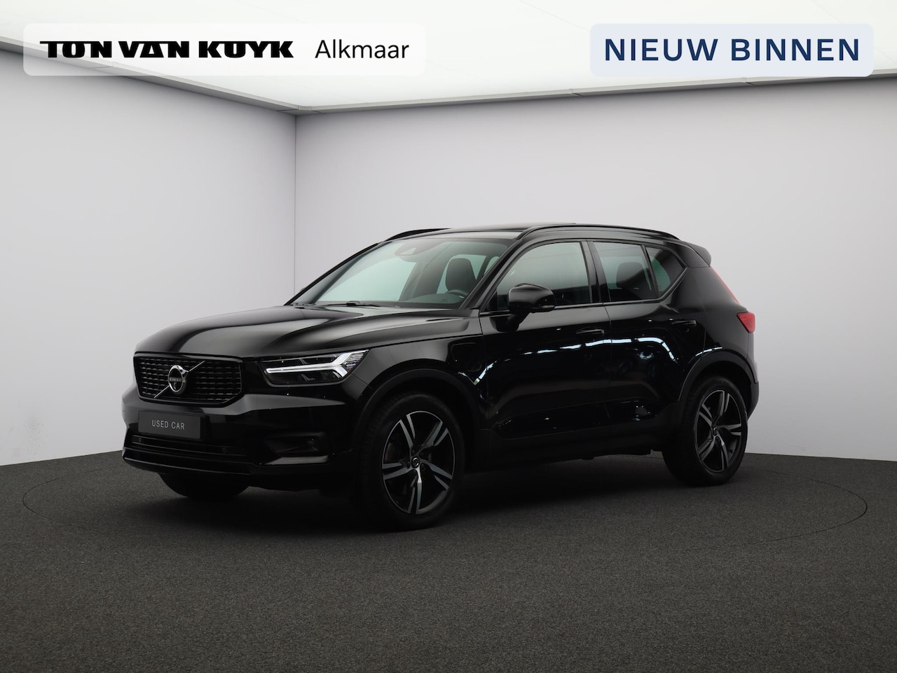Volvo XC40 - T5 262PK Plug in Hybrid R-Design / Trekhaak / Panoramadak / 360 Camera / Harman Kardon / B - AutoWereld.nl