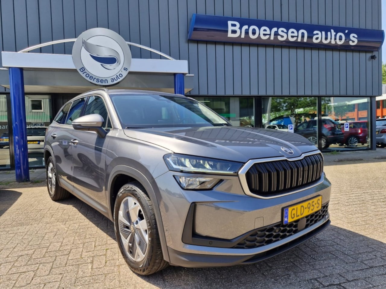 Skoda Kodiaq - 1.5 TSI MHEV Business Edition | Trekhaak | Navigatie | 360° Came - AutoWereld.nl