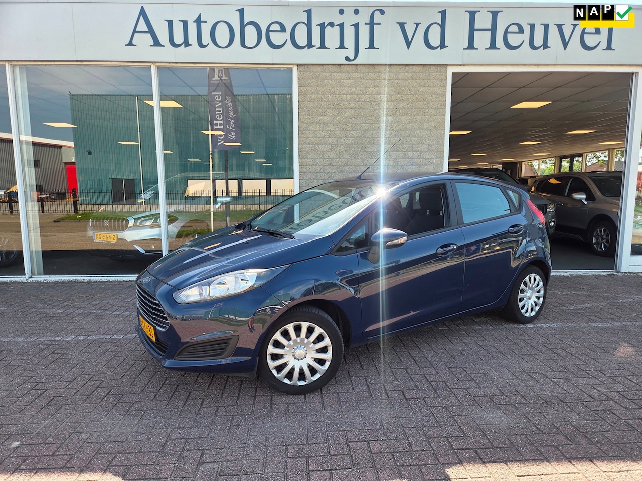 Ford Fiesta - 1.0 Style *Airco*Navi*Bluetooth*USB* Rijklaar - AutoWereld.nl
