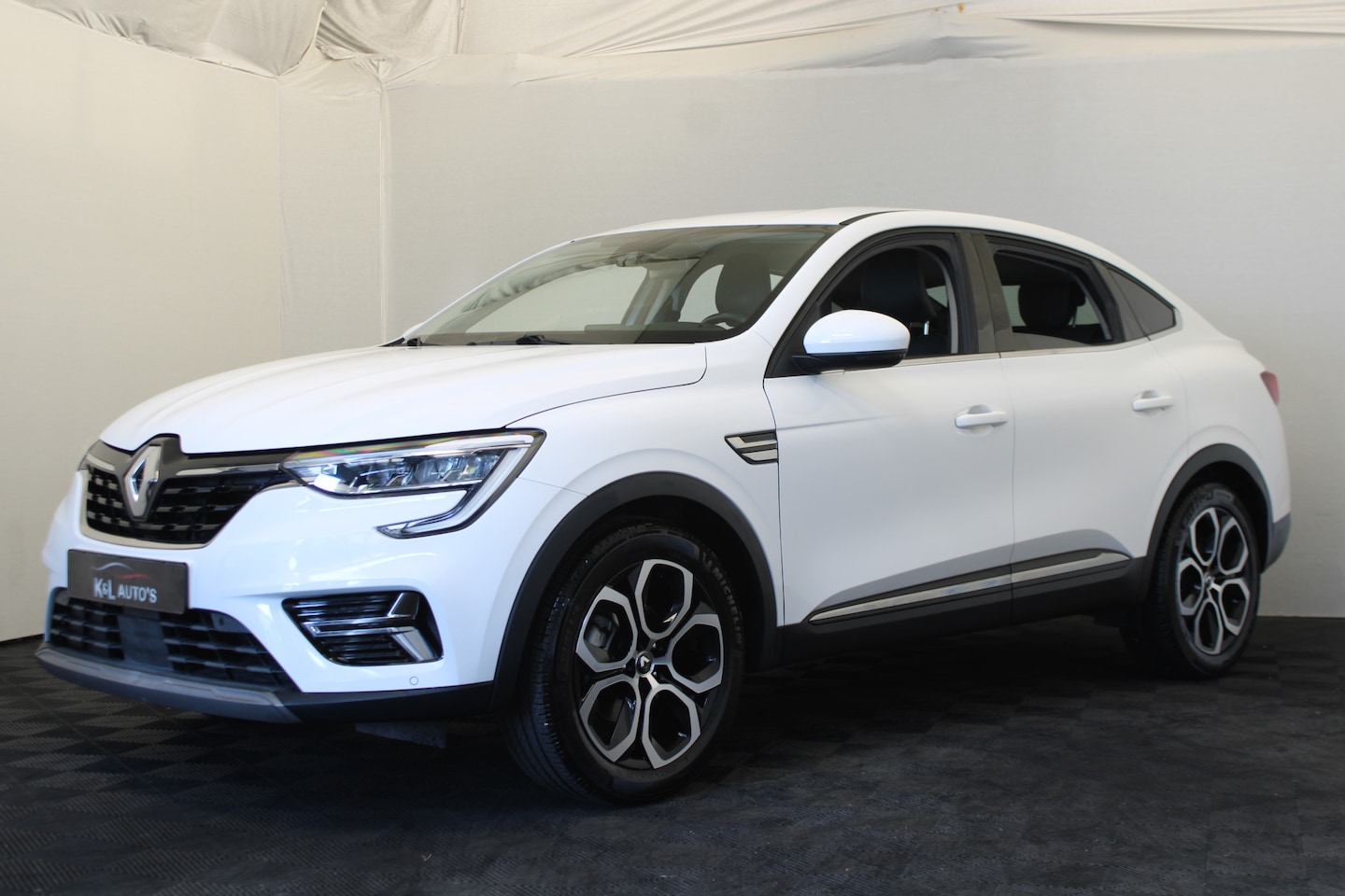 Renault Arkana - 1.6 E-Tech Hybrid 145 Intens - AutoWereld.nl