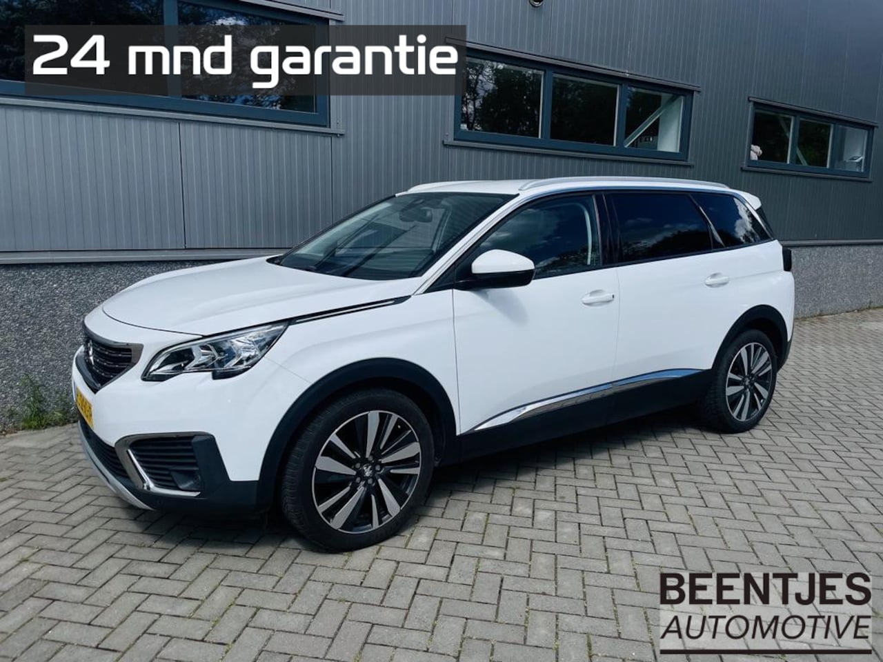 Peugeot 5008 - 1.2 PureTech Allure | nieuwe distributieriem | Trekhaak | 7-persoons | Muziek streamen