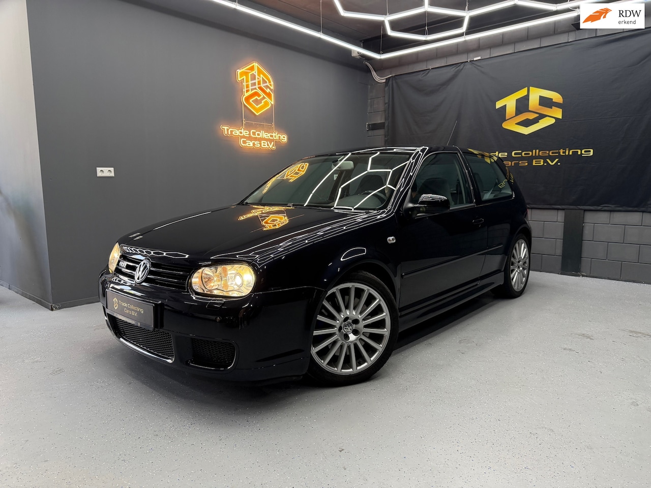 Volkswagen Golf - 3.2 VR6 R32 4Motion HANDGESCHAKELDE-COLLECTINGS ITEM - AutoWereld.nl