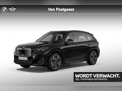 BMW iX1 - eDrive20 M-Sport Pro | Comfort Access | Trekhaak | Stoelverwarming | Achteruitrijcamera