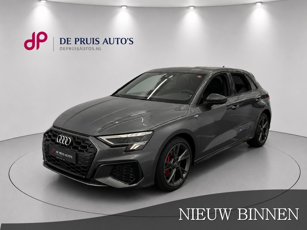 Audi A3 Sportback - 45 TFSI e S edition Competition Optiekpakket zwart plus ACC full-LED koplampen Trekhaak - AutoWereld.nl
