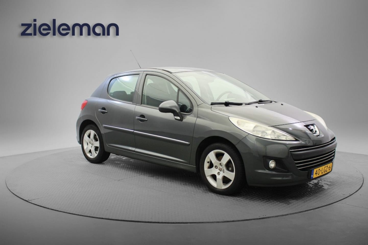 Peugeot 207 - 1.6 VTi XS 5 Deurs - Clima, Cruise, Trekhaak, APK 04-27 - AutoWereld.nl