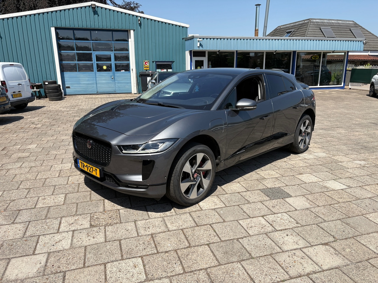Jaguar I-PACE - EV400 SE 90 kWh - AutoWereld.nl