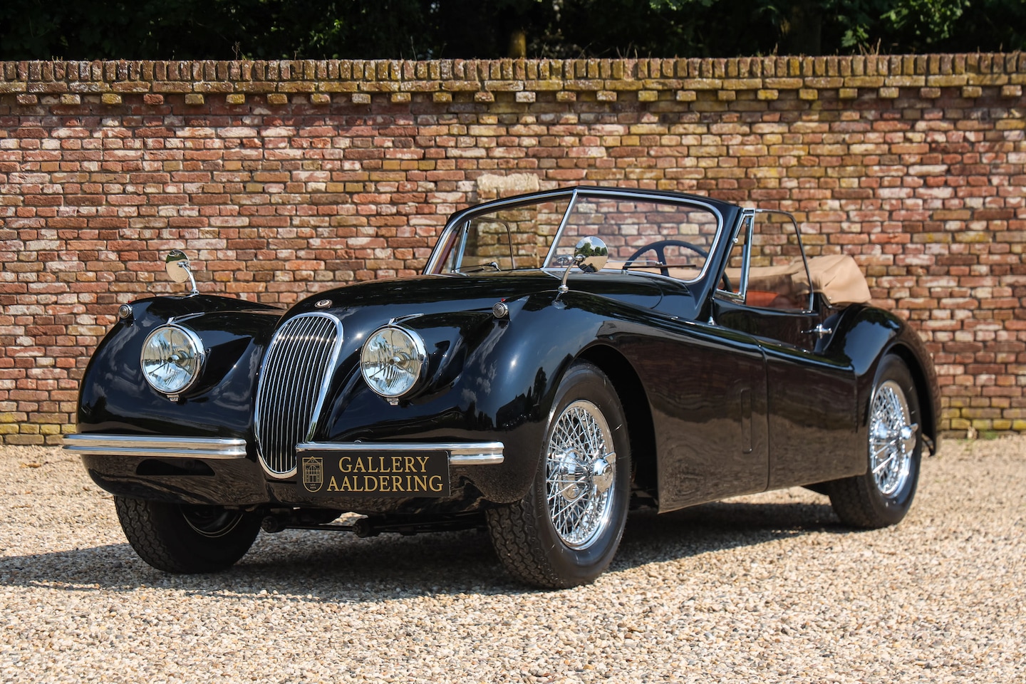 Jaguar XK - XK120 DHC Stunning condition! It was very well restored - and you’ll benefit from that,In - AutoWereld.nl