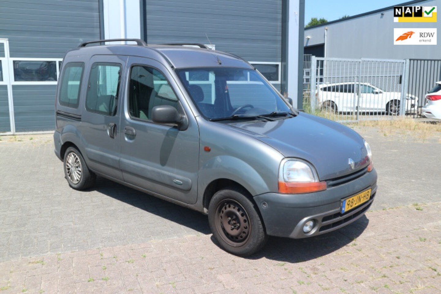 Renault Kangoo - 1.6-16V Privilège KOUDE AIRCO - AutoWereld.nl