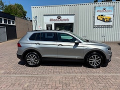 Volkswagen Tiguan - 2.0 TDI Highline-NIEUWSTAAT-AUTOMAAT NIEUW MODEL 14999E
