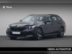 BMW 5-serie Touring - 530e | M-sport | Driving Assistant Plus | Harman Kardon | Schuif-/ Panoramadak | Parking A