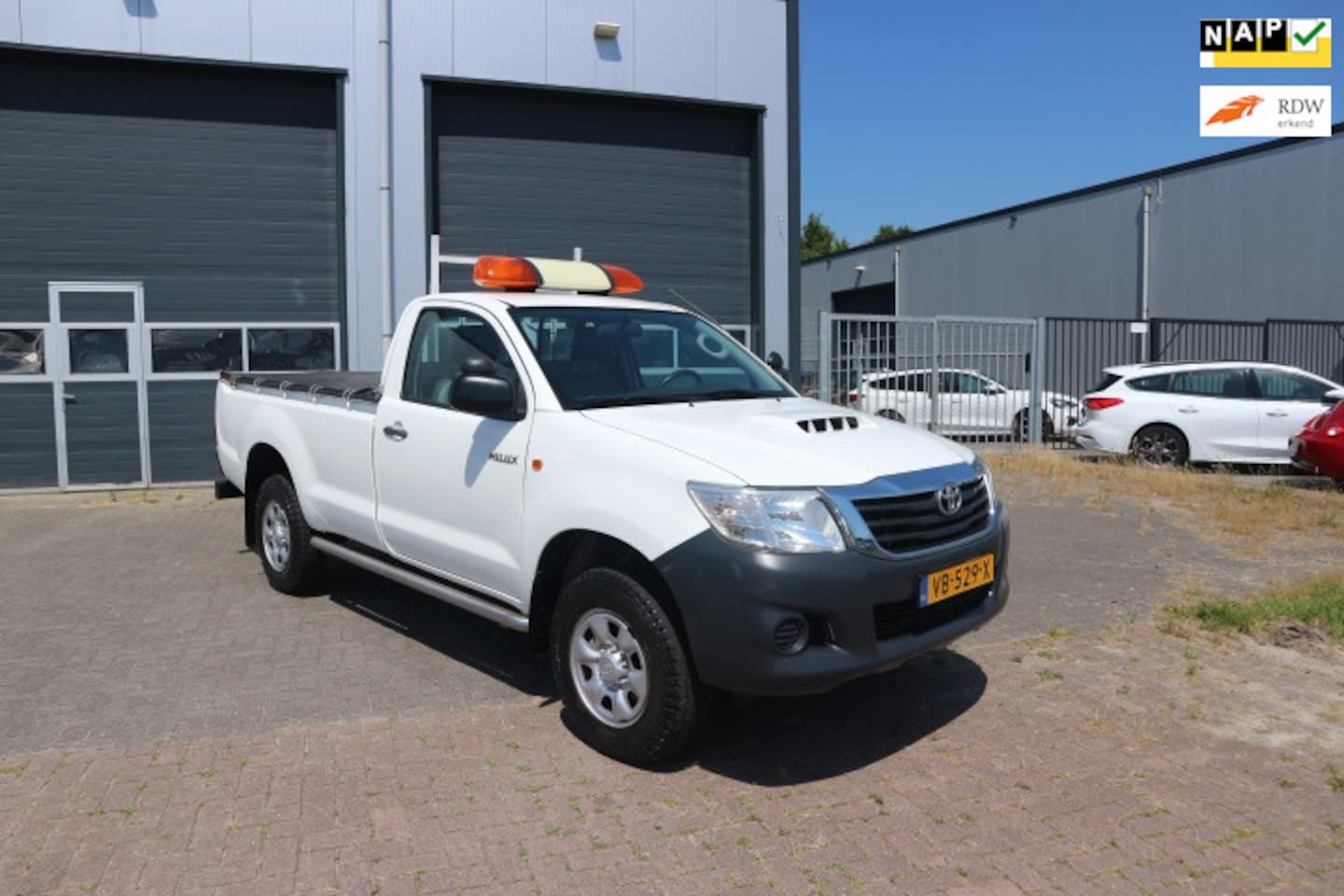 Toyota HiLux - 2.5 D-4D VX 2.5 D-4D VX - AutoWereld.nl