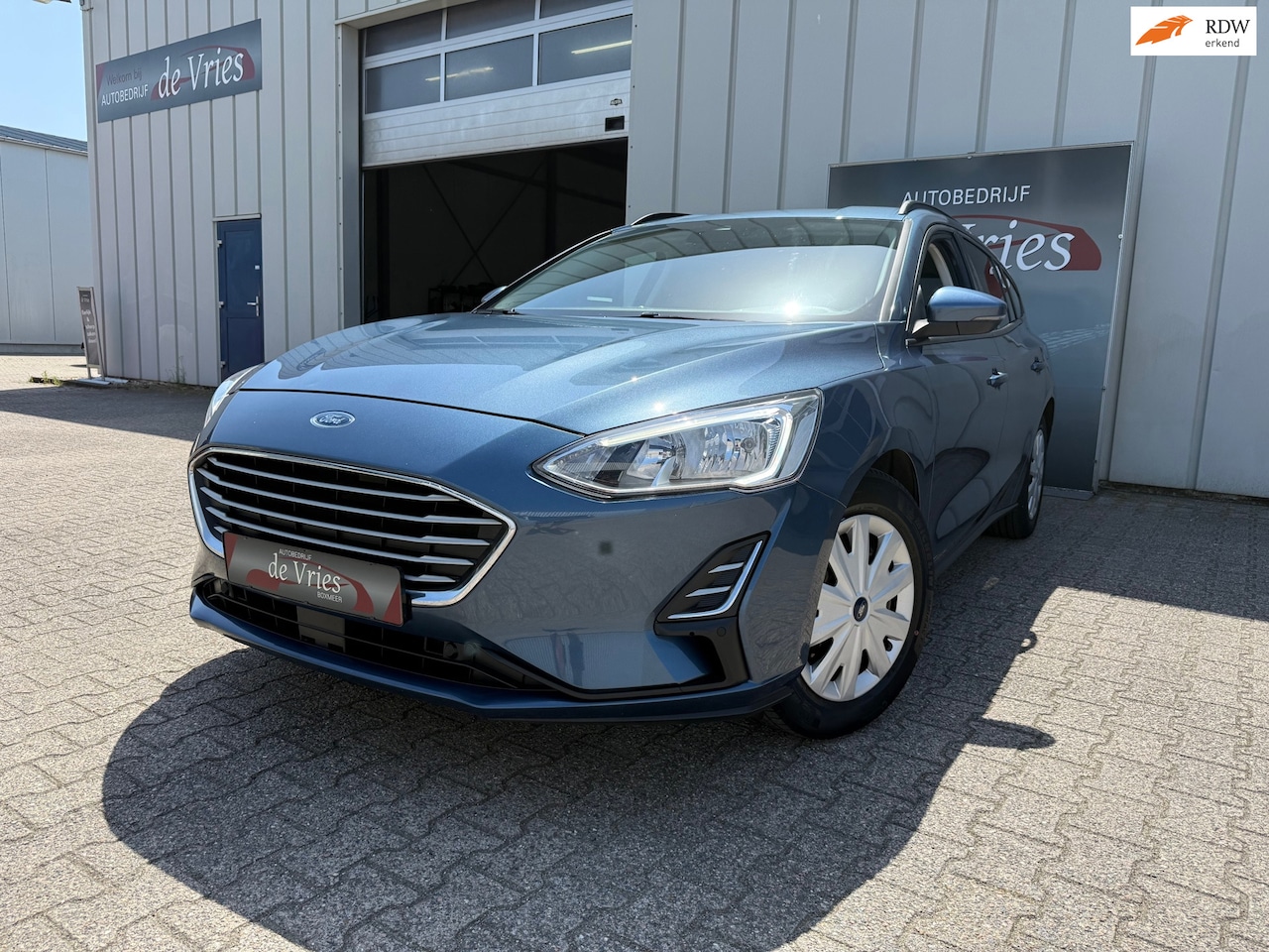 Ford Focus - 1.0 EcoBoost Trend Edition Business / Airco / PDC / Bluetooth / Cruise control / - AutoWereld.nl