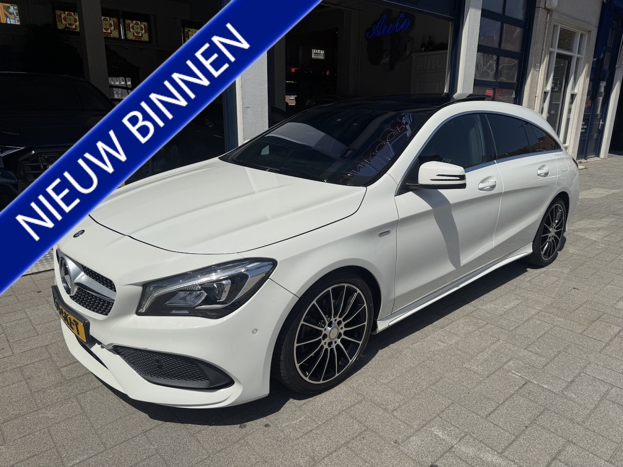 Mercedes-Benz CLA-klasse Shooting Brake - 180 AMG/EDITION/PANO - AutoWereld.nl