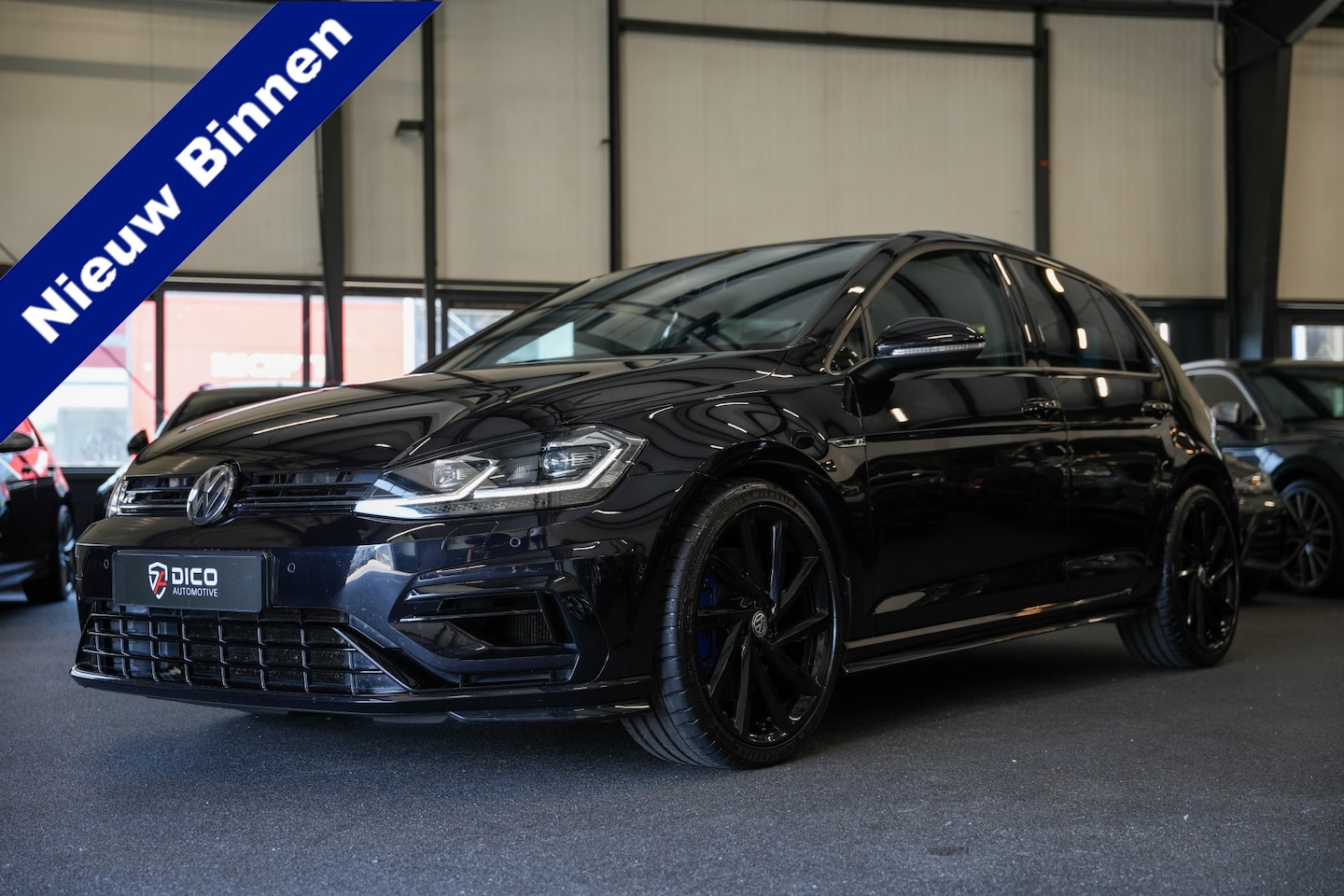 Volkswagen Golf - 2.0 TSI 301 pk 4Motion R / Akraprovic/ Dynaudio/ ACC/ DCC/ Keyless/ Virtual/ Adapt.Cruise/ - AutoWereld.nl