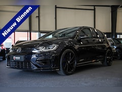 Volkswagen Golf - 2.0 TSI 301 pk 4Motion R / Akraprovic/ Dynaudio/ ACC/ DCC/ Keyless/ Virtual/ Adapt.Cruise/