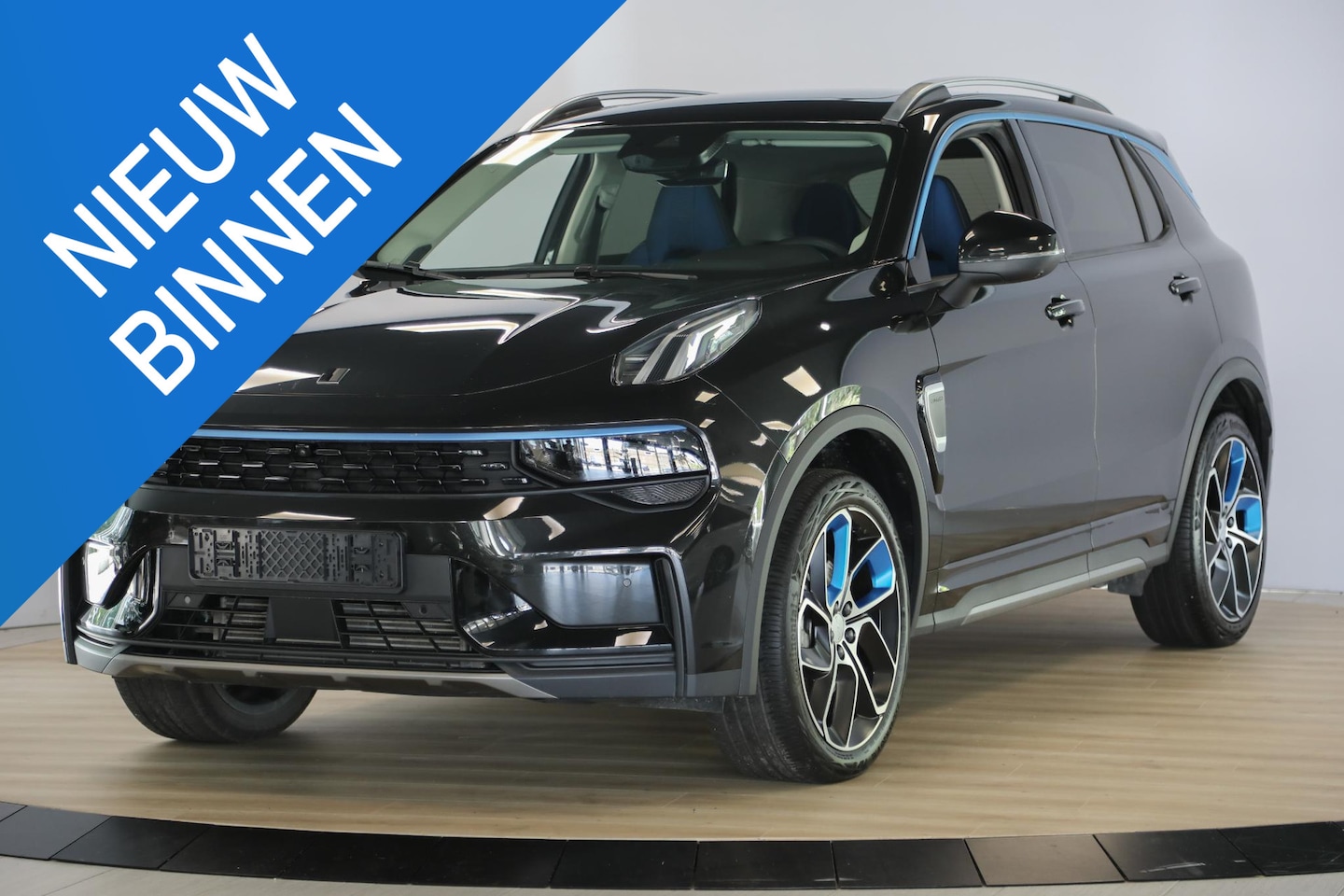 Lynk & Co 01 - 1.5 192kW PHEV OBC6.6 - AutoWereld.nl