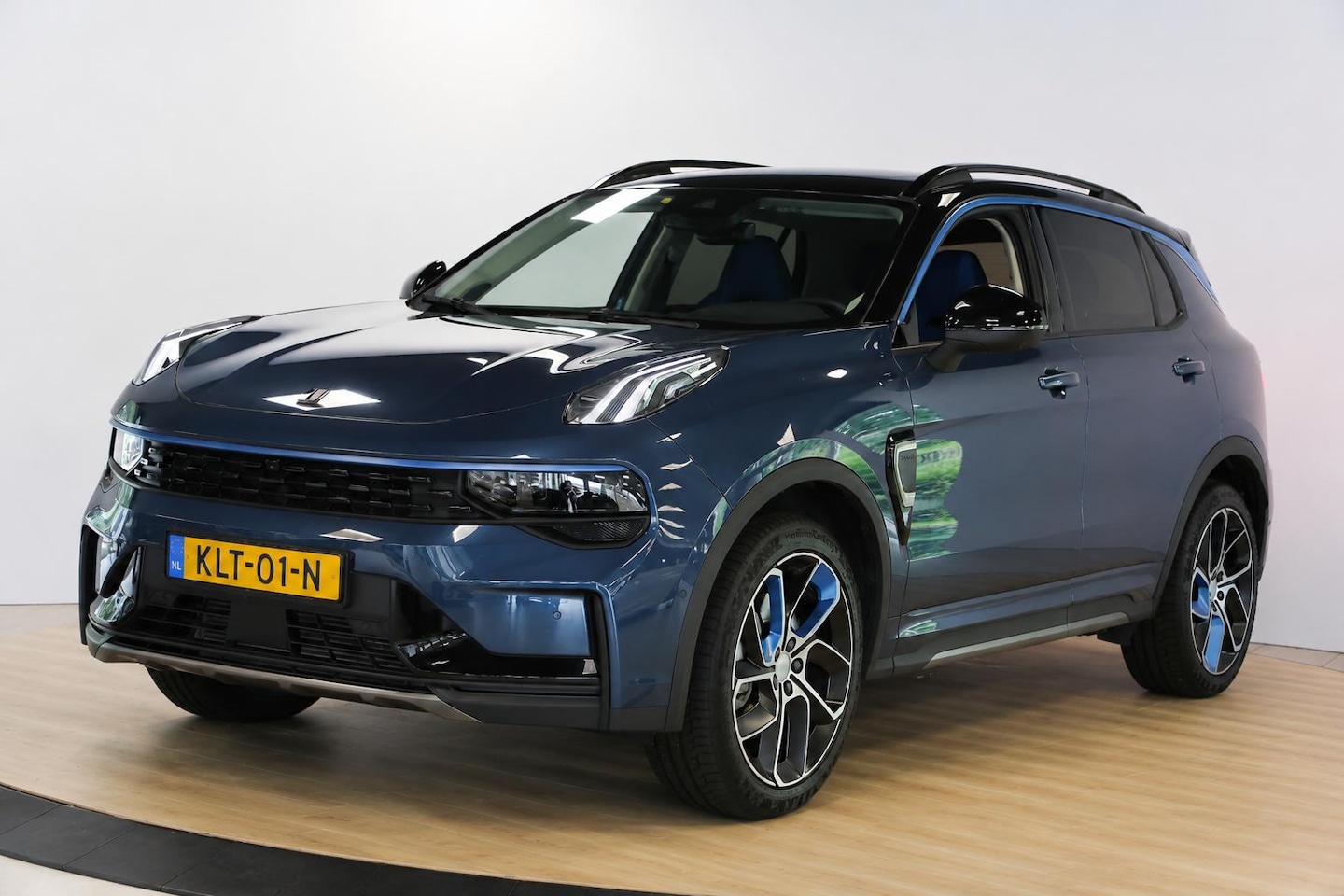 Lynk & Co 01 - 1.5 | Schuif- opendak | 360 Camera | Memory Seats - AutoWereld.nl