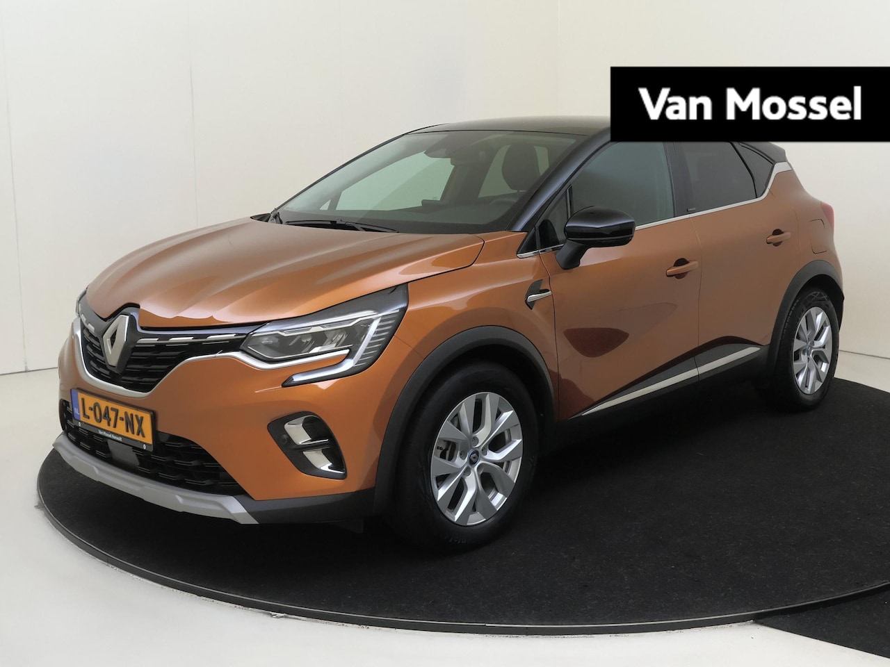 Renault Captur - 1.6 E-Tech Plug-in Hybrid 160 Intens Groot scherm Navigatie | Afneembare Trekh. | Camera | - AutoWereld.nl