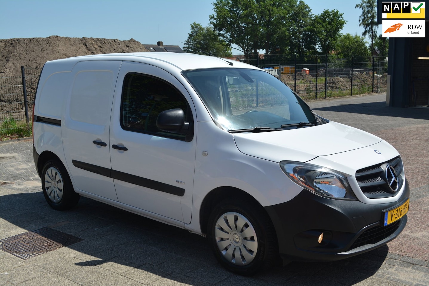 Mercedes-Benz Citan - 108 CDI BlueEFFICIENCY Business Professional 108 CDI BlueEFFICIENCY Business Professional - AutoWereld.nl