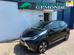 Toyota Aygo - 1.0 VVT-i x-clusive KEYLESS NAVIGATIE AIRCO CAMERA LUXE UITVOERING