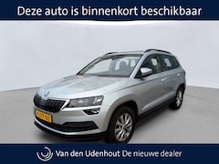 Skoda Karoq - 1.5 TSI 150pk DSG ACT Business Edition | Wegkl. trekhaak | Navigatie | Clima | Led