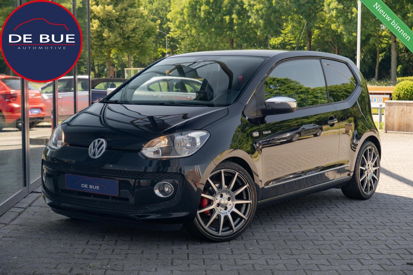 Volkswagen Up! - 1.0 high up! Black|Airco|Navi|Cruise|Stoelverwarming|Nieuwe APK| - AutoWereld.nl