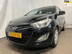 Hyundai i20 - 1.2i i-Motion - Schade