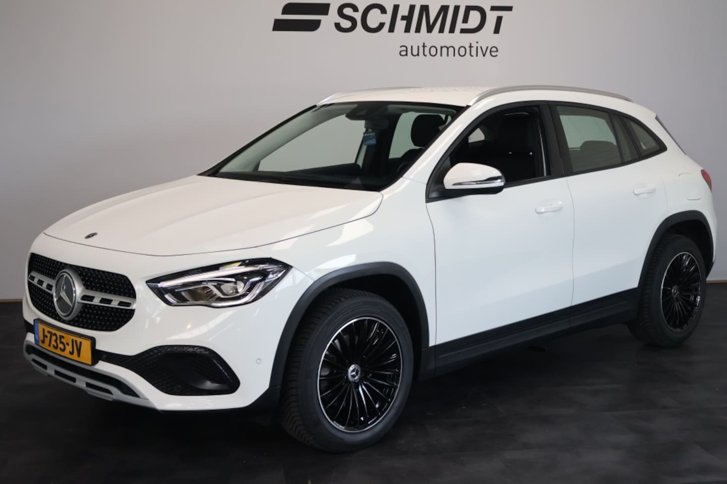 Mercedes-Benz GLA-Klasse - 200 Business Solution Automaat | Carplay | Navigatie | Camera - AutoWereld.nl