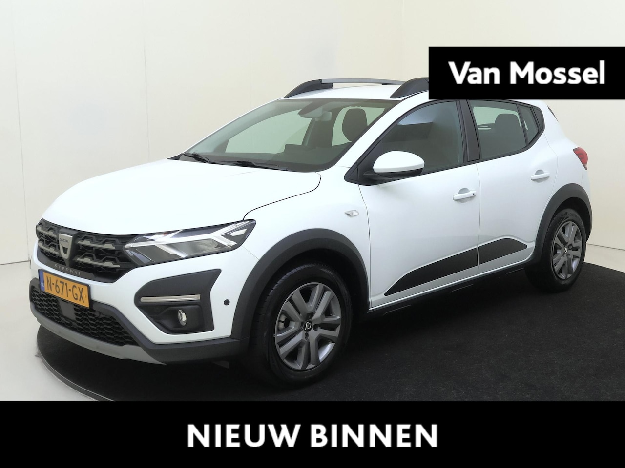 Dacia Sandero Stepway - 1.0 TCe 90 Comfort | Assistentie Pakket | Pack Easy | Pack Medianav | achteropkomend verke - AutoWereld.nl