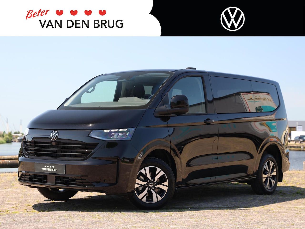Volkswagen e-Transporter Caravelle - 32 L1H1 Life 64 kWh | 9 persoons | Navigatie | Cruise control | ECC | Camera | App connect - AutoWereld.nl