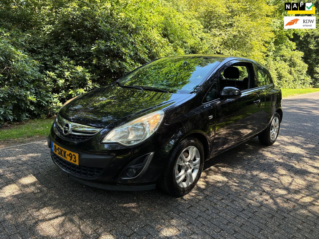 Opel Corsa - 1.4-16V Design Edition Airco / Navigatie / 84520 km! - AutoWereld.nl