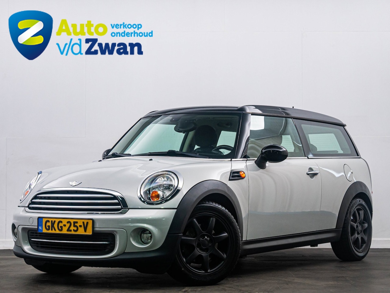 MINI Clubman - 1.6 Cooper Chili Stoelverwarming/Cruise/16" - AutoWereld.nl