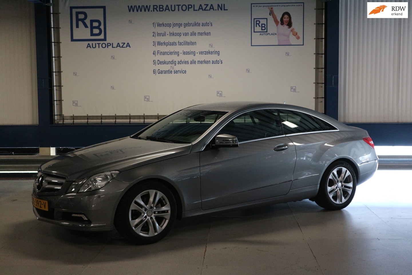 Mercedes-Benz E-klasse Coupé - 250 CGI Elegance MOTOR GEREVISEERD/ COMPLETE HISTORIE - AutoWereld.nl