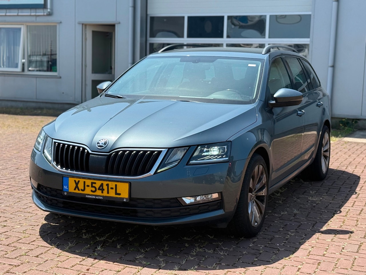 Skoda Octavia Combi - 1.6 TDI Greentech Ambition Export - AutoWereld.nl
