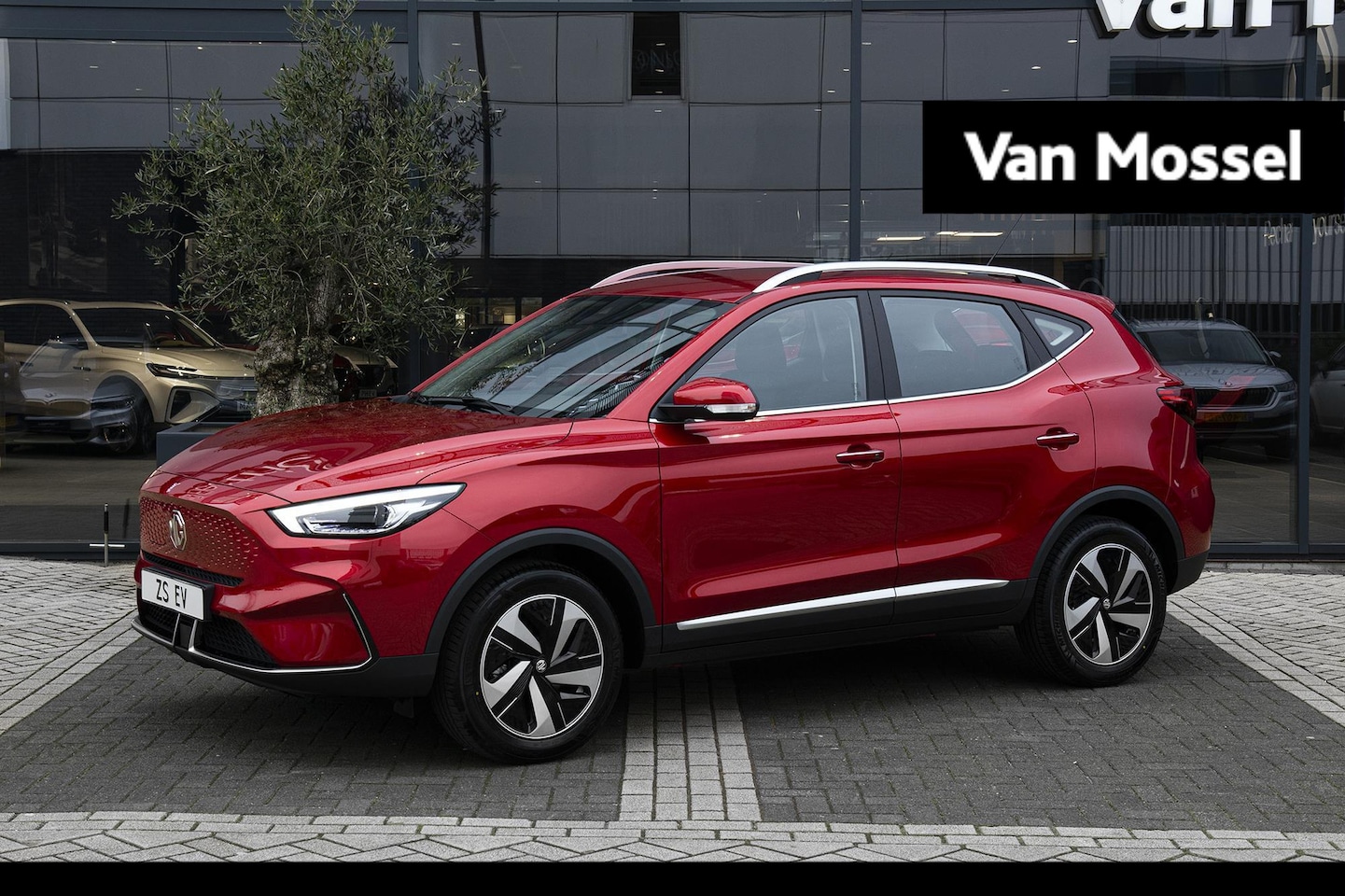 MG ZS - EV Long Range Luxury 70 kWh - AutoWereld.nl