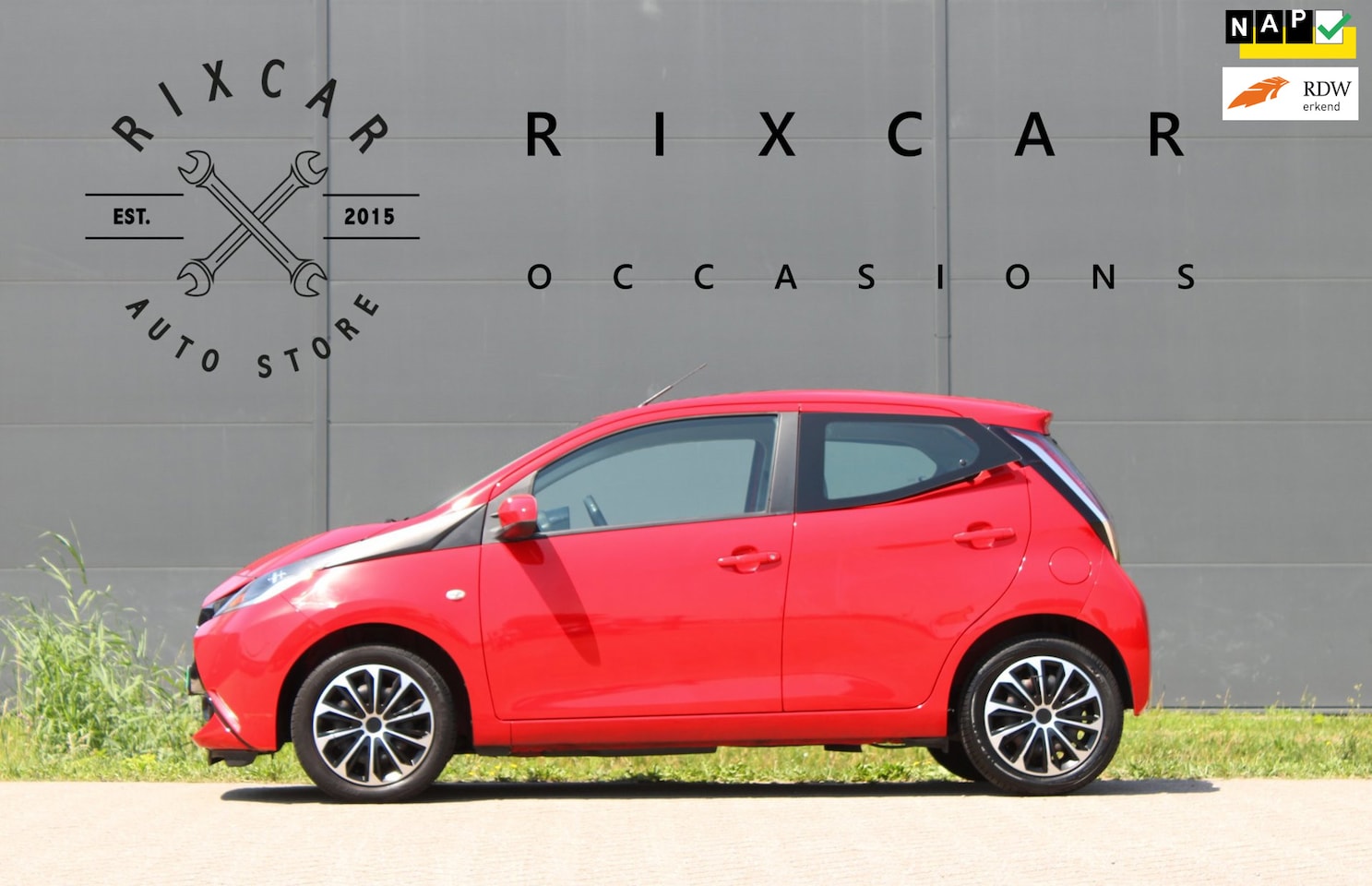 Toyota Aygo - 1.0 VVT-i x-play Bluetooth AllSeason !!NIEUWBINNEN!! - AutoWereld.nl