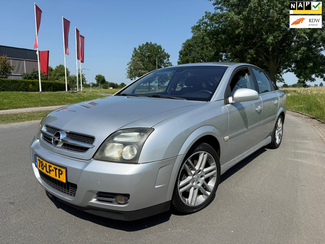 Opel Vectra GTS - 2.2-16V Elegance NAP/CLIMA/APK 6-2027 - AutoWereld.nl